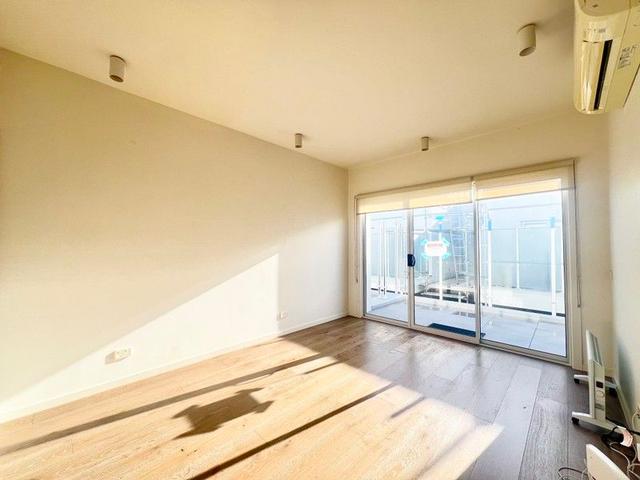 203/5-7 Dixon Street, VIC 3168