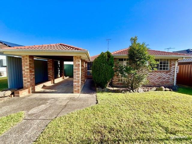 8 Moncrieff Close, NSW 2560