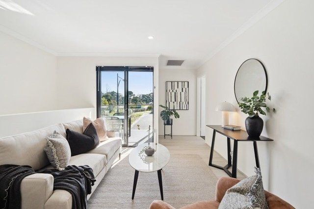 10 Filly Avenue, WA 6164