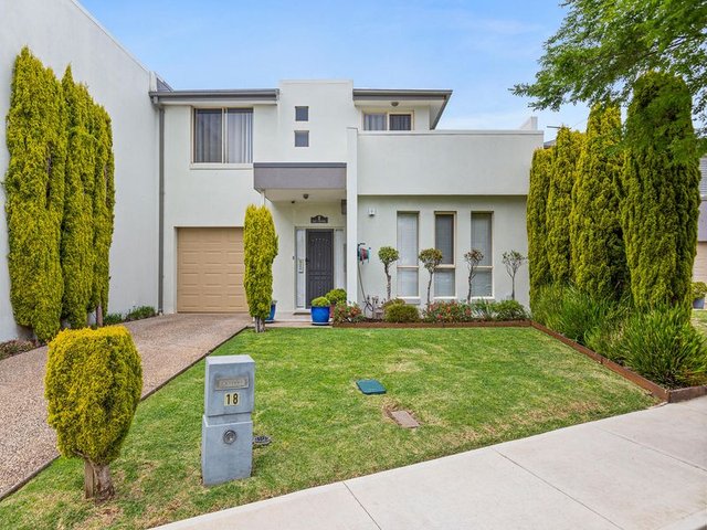 18 East Cornhill Drive, VIC 3030