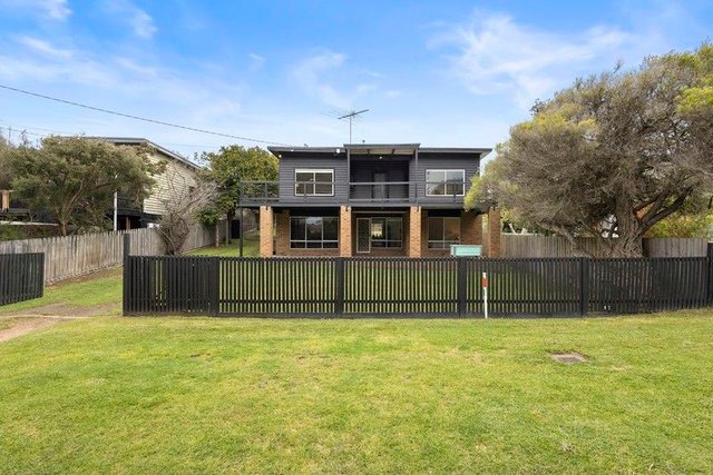 2 Diane Street, VIC 3941