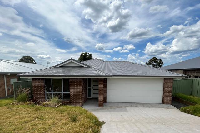 7 Bendigo Circuit, NSW 2541