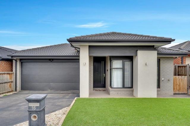 16 Lucknow Drive, VIC 3753