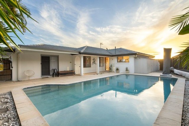 8 Bermuda Street, QLD 4218