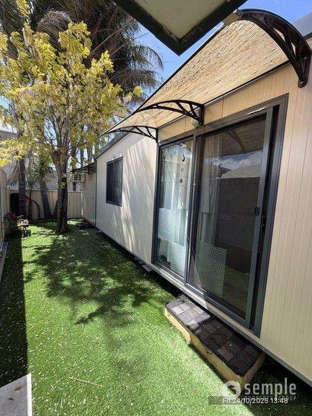 8A Barrow Crescent, WA 6148