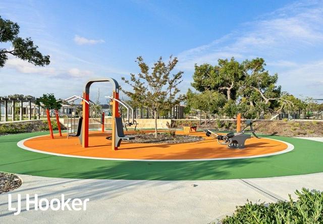 2 Cocoparra Loop, WA 6030