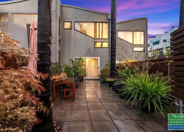 10/15 Beach Street, VIC 3207