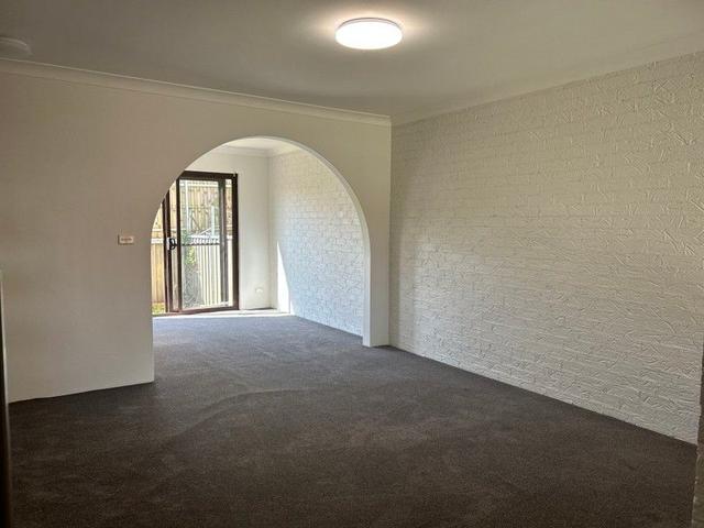7/19 Alderson  Avenue, NSW 2170
