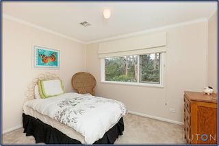 Bedroom 2 (2013-02-27)