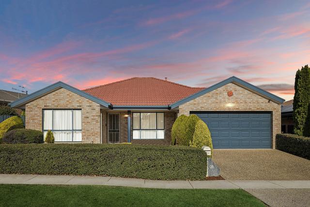 28 The Valley Avenue, ACT 2912