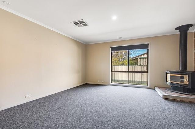 8 Goolagar Crescent, NSW 2641