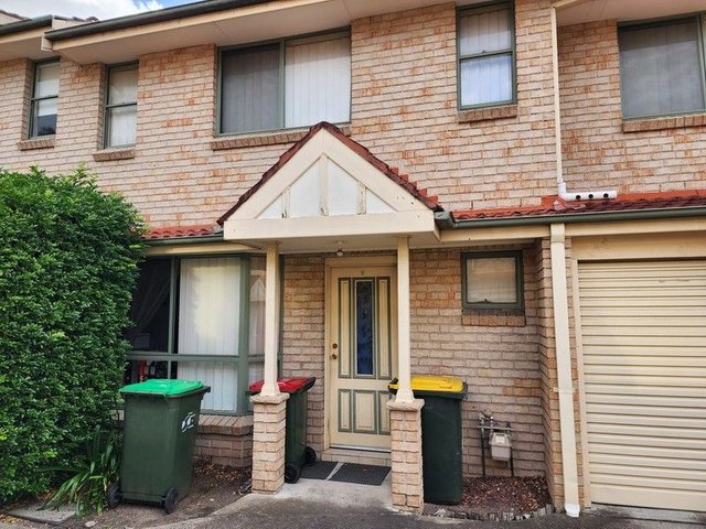 2/82 Carnarvon Street, NSW 2128