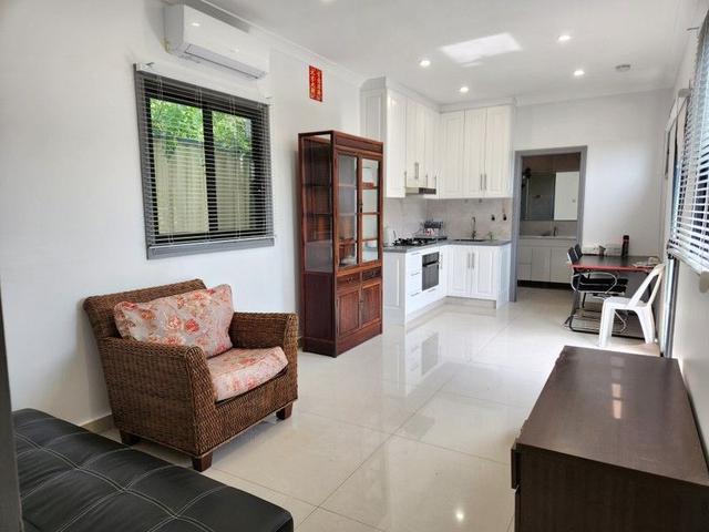 At Clio St, NSW 2195