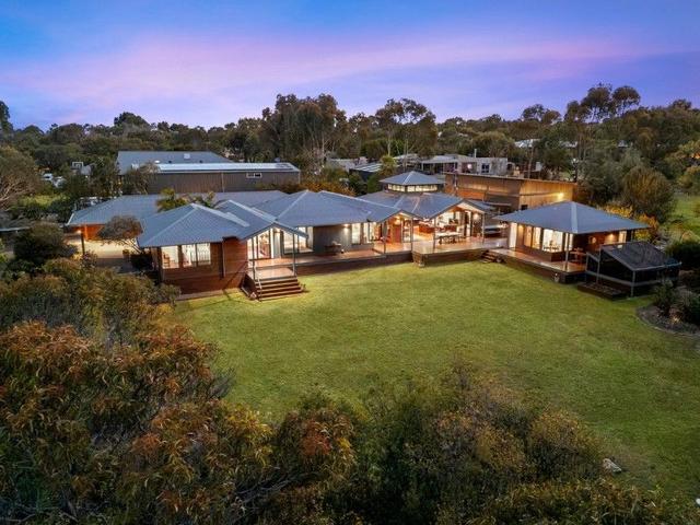 16 Enfield Drive, VIC 3228