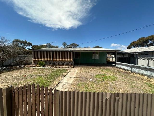 2 Whitehead Road, WA 6335