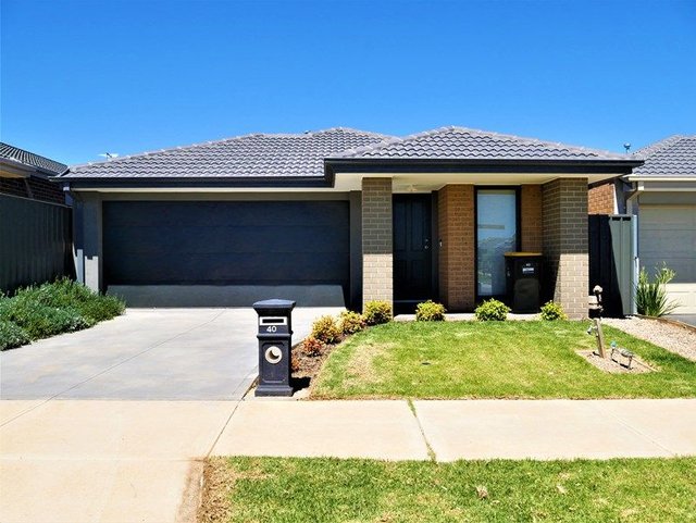 40 Golden Wattle Way, VIC 3337