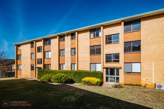 10/2 Walsh Place, ACT 2605