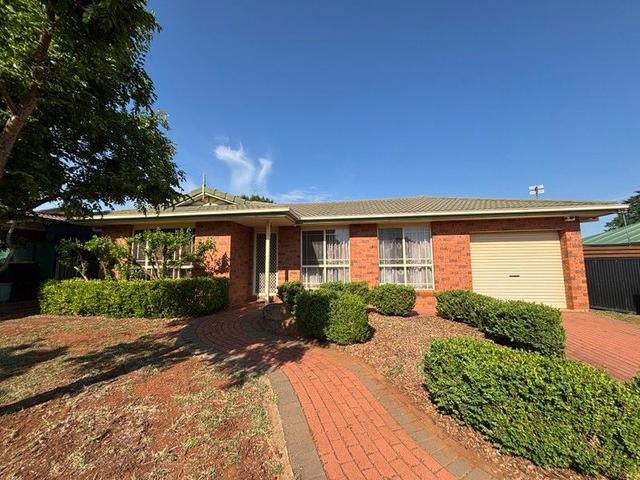 13 Websdale Drive, NSW 2830