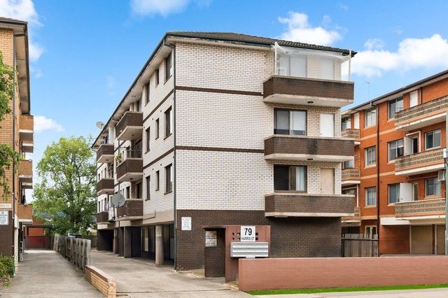 2/79 Harris Street, NSW 2165