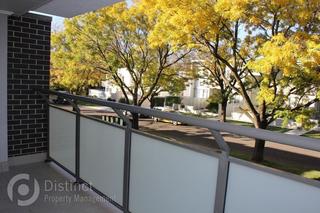 Balcony (2014-05-20)