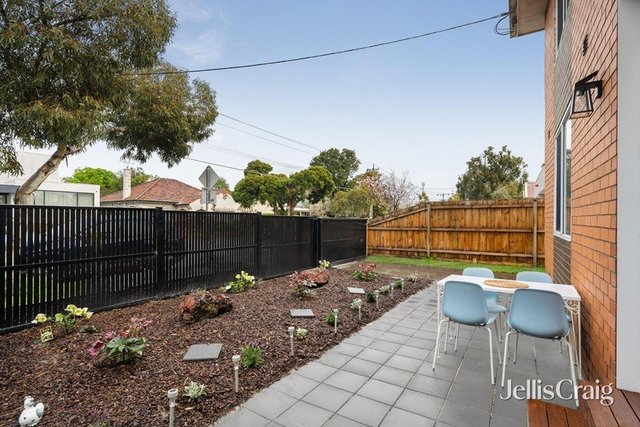 1/136 Smith Street, VIC 3071