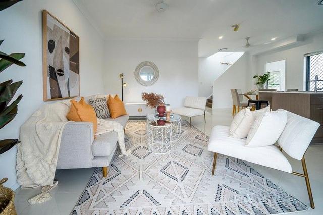 11/12 Luther James Close, QLD 4077