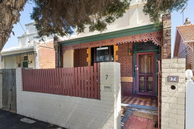7 Carnarvon Street, VIC 3056