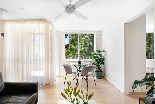 6/6 Karbarook Avenue, VIC 3181