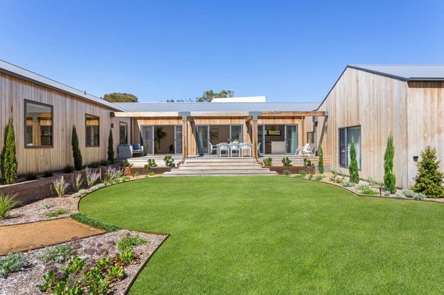 12 Marianne Avenue, VIC 3941