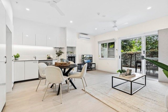 2013/100 Swansea Circuit, QLD 4165