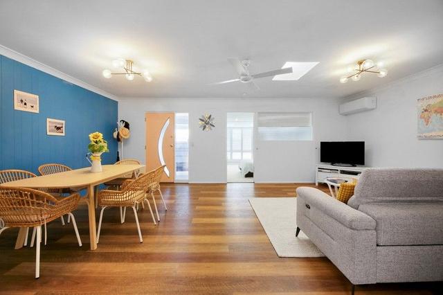 2/8 Crisp Court, QLD 4220
