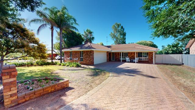 7 Twickenham Drive, NSW 2830