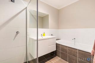 Bathroom (2016-02-17)