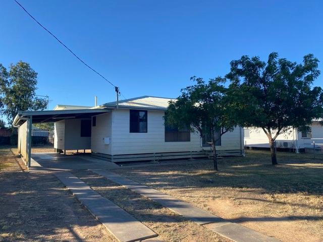 21 Cork Street, QLD 4735
