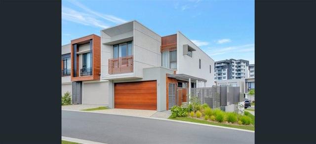 48 Manhattan, QLD 4226