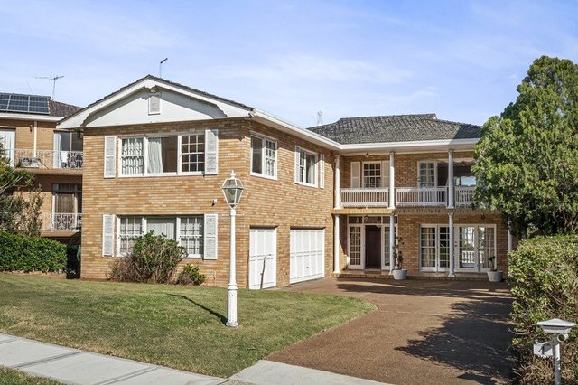 4 Tottenham Place, NSW 2221