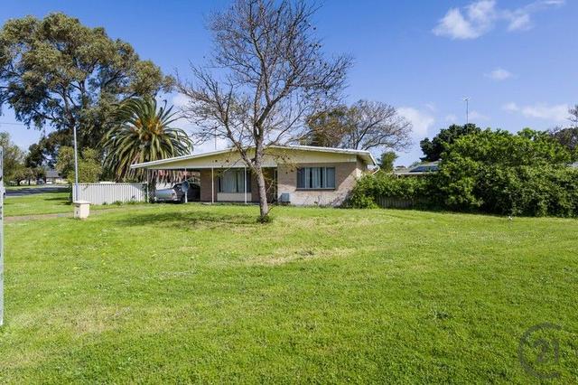 5 Forward Street, WA 6210