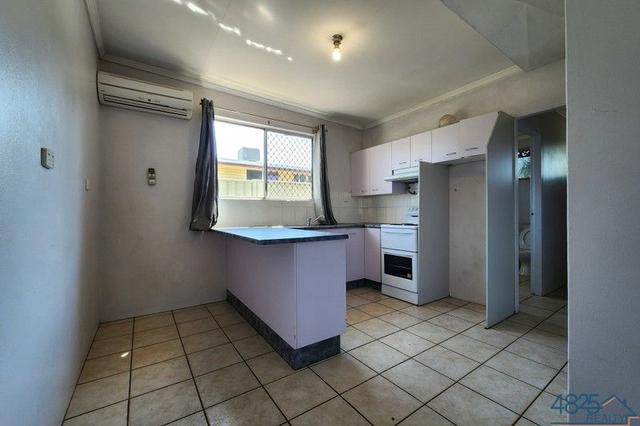 2/14 Cook Crescent, QLD 4825