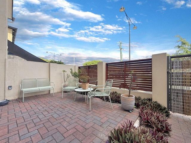 2/67 Sutton Street, WA 6210