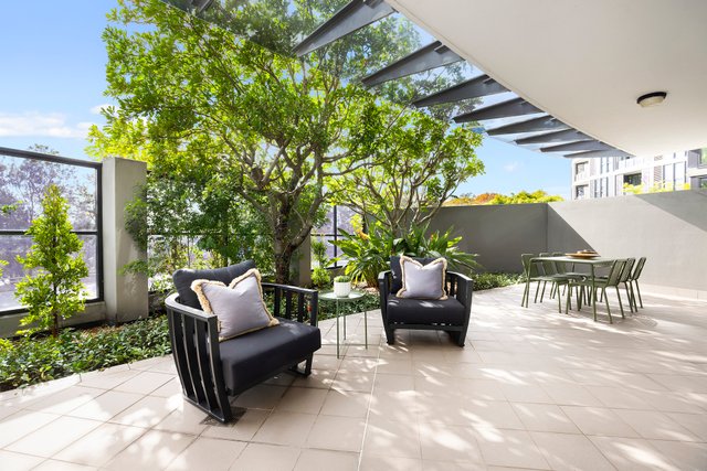 204/1 Adelaide Street, NSW 2022