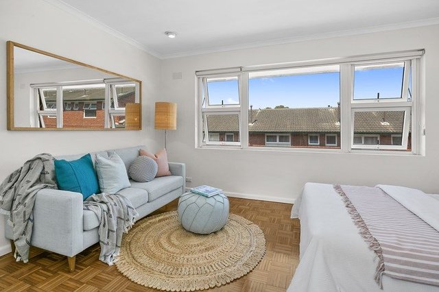 14/10 Campbell Parade, NSW 2093