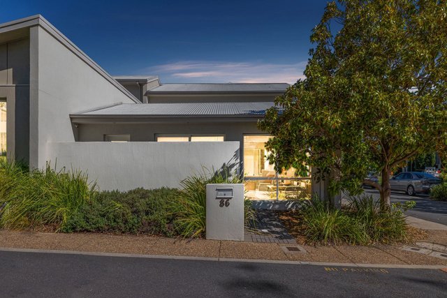 86/215 Aspinall Street, ACT 2602