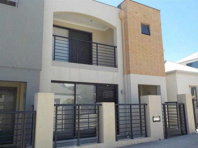 8 Eveleigh Boulevard, WA 6030