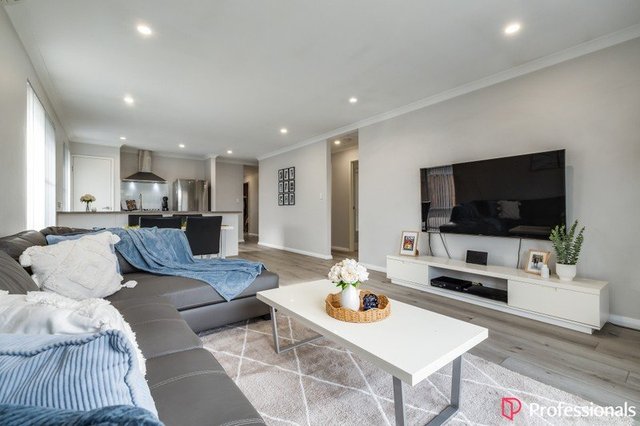 15 Kerang Way, WA 6069