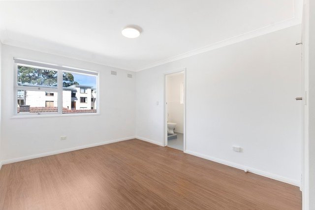 4/49 Harnett Avenue, NSW 2204