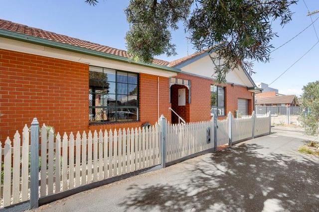 10 Carron Street, VIC 3058