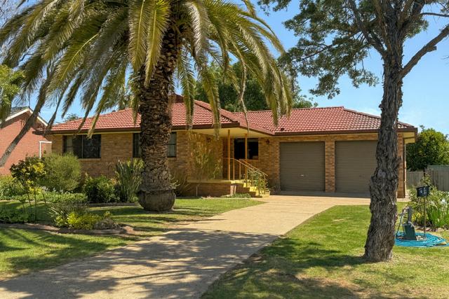 16 Medley Street, NSW 2852