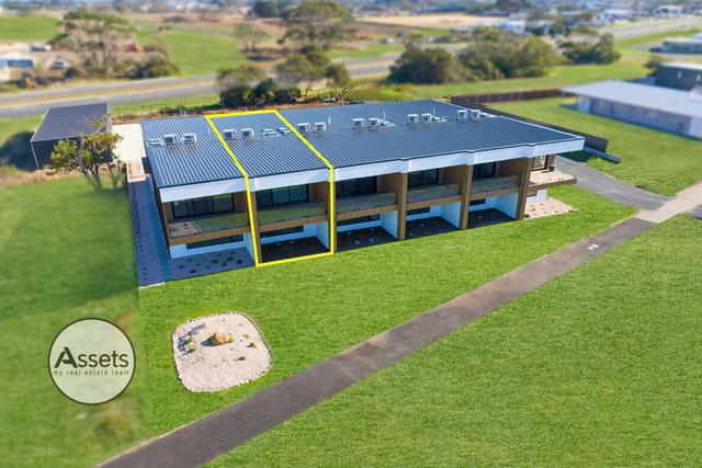 2/347 Hanlon Parade, VIC 3305