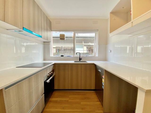 3/10 Munro Ave, VIC 3163