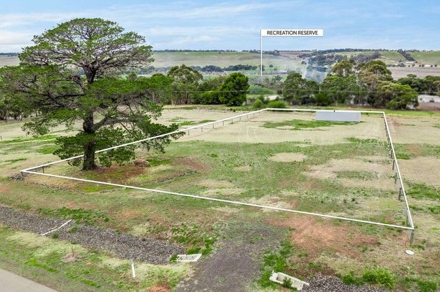 15 Archibald Drive, VIC 3329